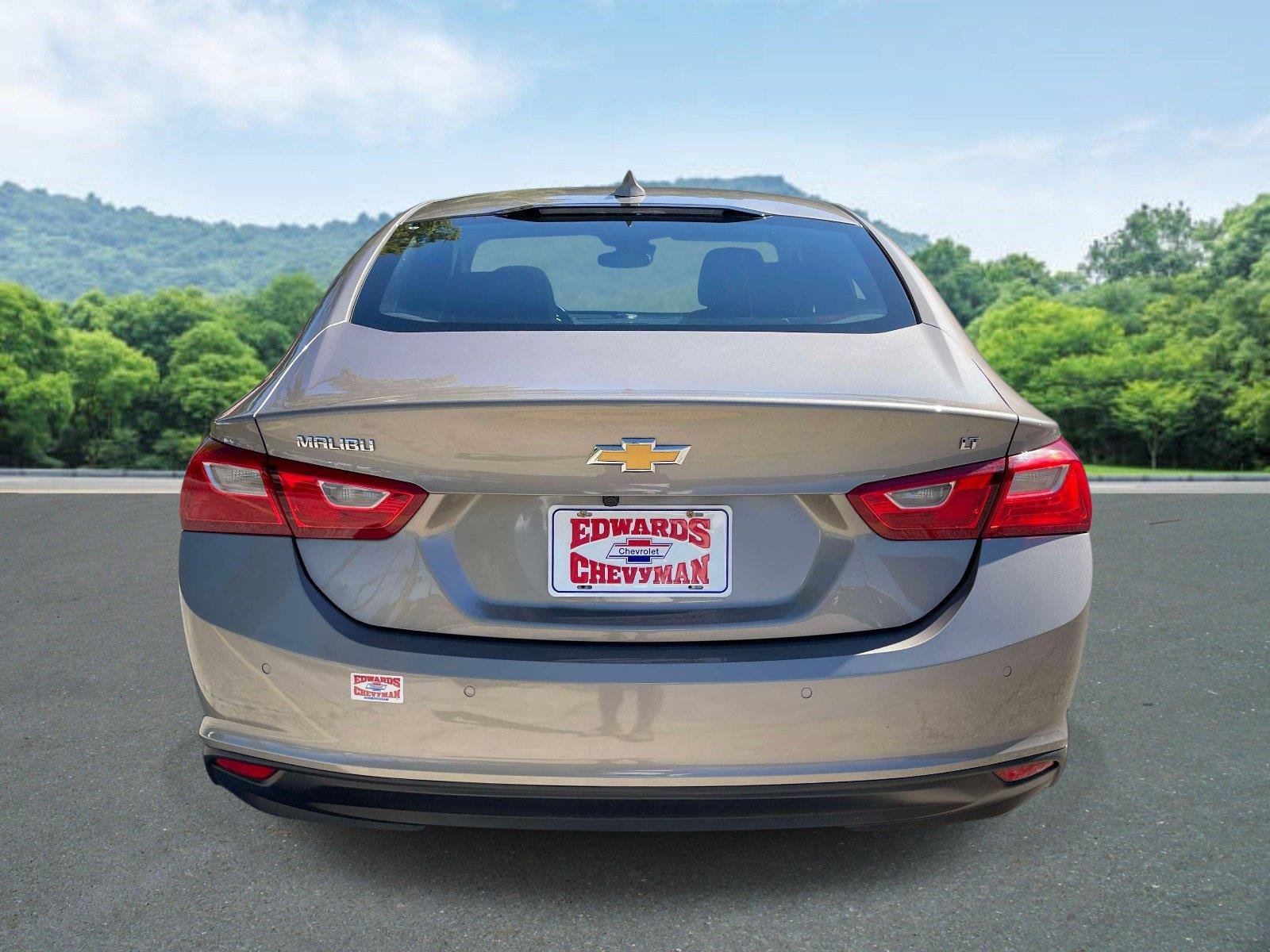 Used 2024 Chevrolet Malibu LT FWD image 4