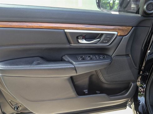 Used 2017 Honda CR-V Touring image 21