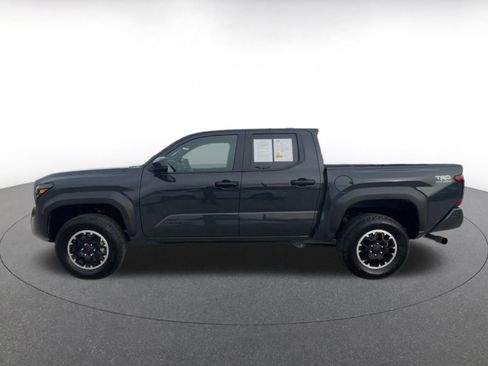 Used 2025 Toyota Tacoma TRD Off-Road image 8