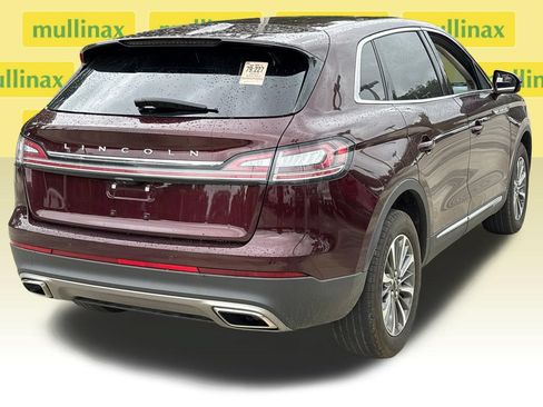 Used 2023 Lincoln Nautilus FWD image 4