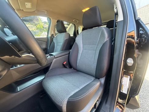 Used 2023 Nissan Rogue SV AWD/4WD image 15