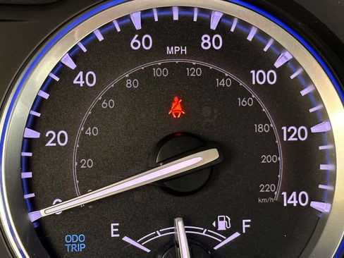 Used 2019 Toyota Highlander XLE image 31