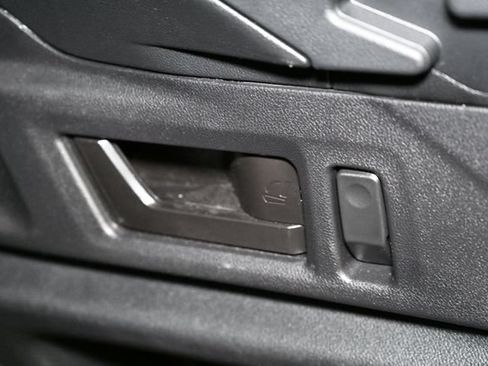 Used 2025 Subaru Outback Premium AWD/4WD image 60