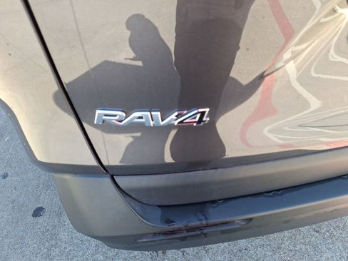 Used 2024 Toyota RAV4 XLE w/ Convenience Package image 13