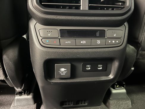 New 2026 Honda Pilot Black Edition image 24