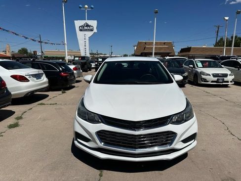 Used 2018 Chevrolet Cruze LS FWD image 2