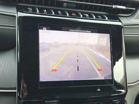 Used 2023 Jeep Grand Cherokee Laredo w/ Luxury Tech Group I image 25