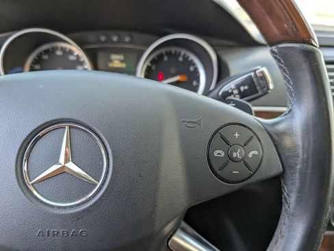 Used 2012 Mercedes-Benz R 350 4MATIC image 24