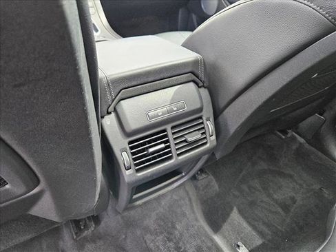 Used 2019 Land Rover Range Rover Evoque SE Premium AWD/4WD image 18