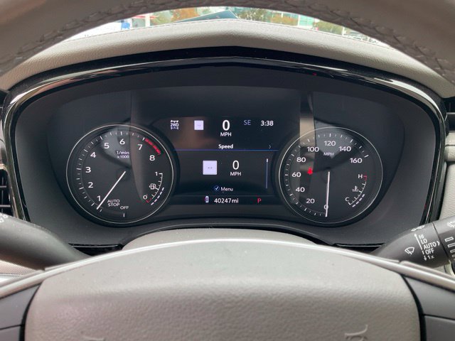 Used 2023 Cadillac XT5 Premium Luxury w/ Technology Package AWD/4WD image 11
