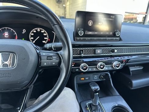Used 2022 Honda Civic EX image 21