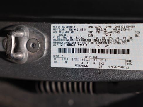 Certified 2023 Ford Escape Active AWD/4WD image 34