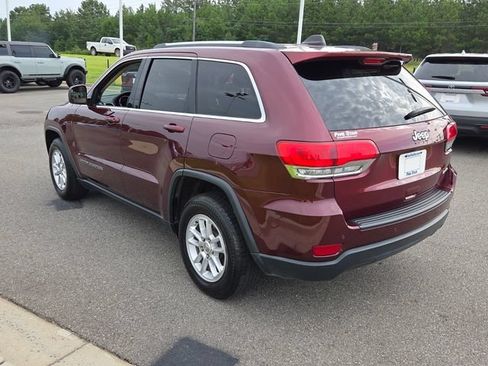 Used 2019 Jeep Grand Cherokee Laredo RWD image 9