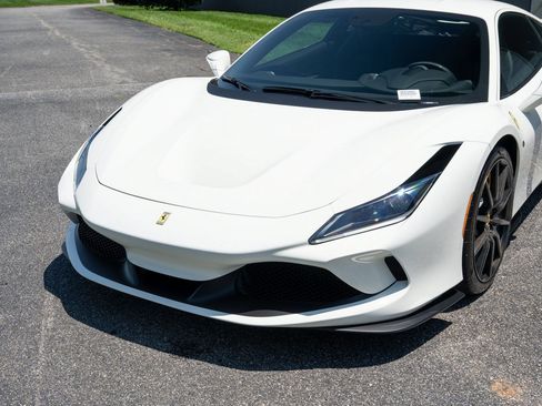Used 2022 Ferrari F8 Tributo RWD image 28