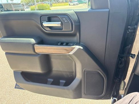 Used 2019 Chevrolet Silverado 1500 LT w/ Texas Edition AWD/4WD image 12