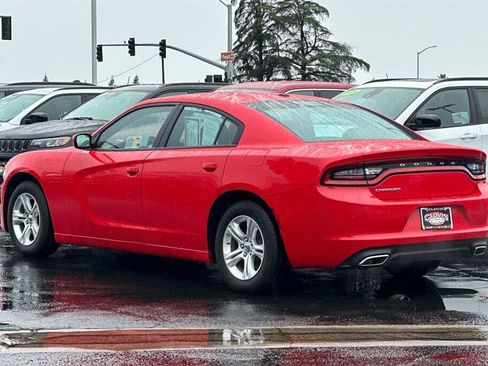 Used 2022 Dodge Charger SXT w/ Leather Interior Group image 6