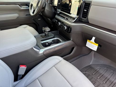 New 2026 GMC Sierra 1500 SLT w/ SLT Premium Package image 16