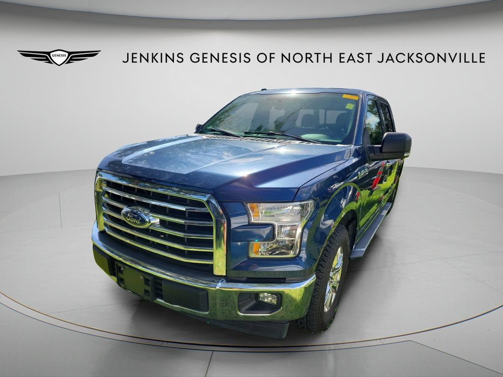 Used 2017 Ford F150 XLT w/ Equipment Group 302A Luxury RWD image 4