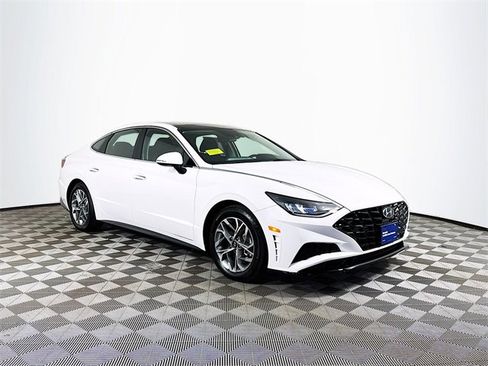 Certified 2023 Hyundai Sonata SEL w/ Convenience Package image 10