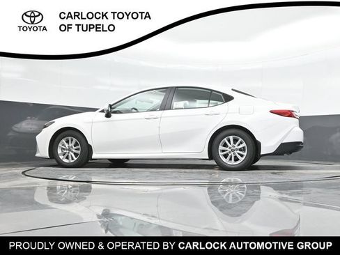 Used 2025 Toyota Camry LE w/ Convenience Package FWD image 43