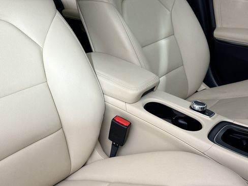 Used 2016 Mercedes-Benz GLA 250 4MATIC image 37