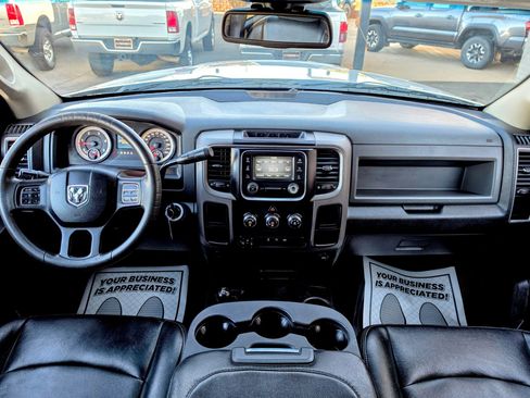 Used 2014 RAM 3500 Tradesman w/ Chrome Appearance Group AWD/4WD image 10