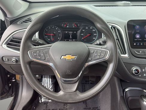 Used 2019 Chevrolet Malibu LT FWD image 13
