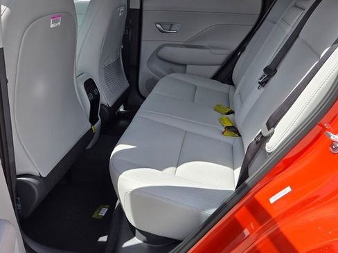 New 2026 Hyundai Kona Limited FWD image 7