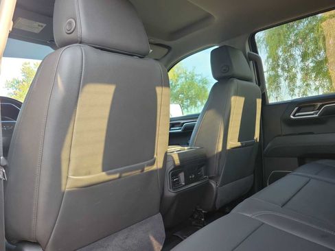 Used 2024 Chevrolet Silverado 1500 RST AWD/4WD image 16