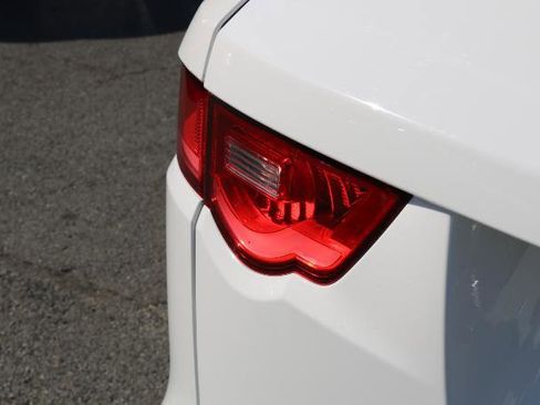 Used 2018 Jaguar F-PACE S image 8
