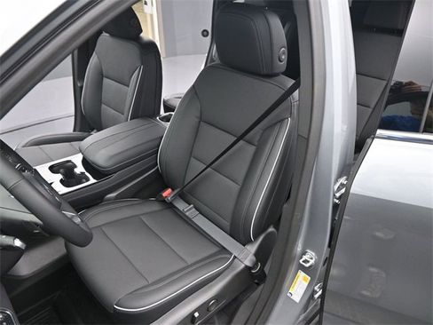 New 2026 Buick Enclave Preferred w/ LPO, Floor Liner Package image 11