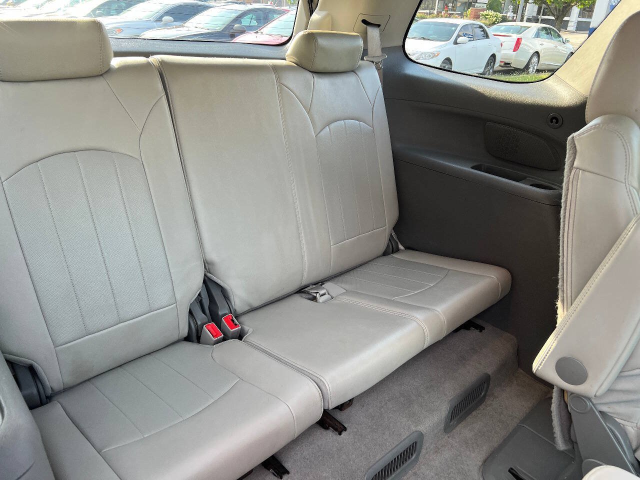 Used 2013 GMC Acadia SLT FWD image 26