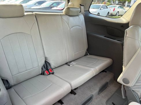 Used 2013 GMC Acadia SLT FWD image 26