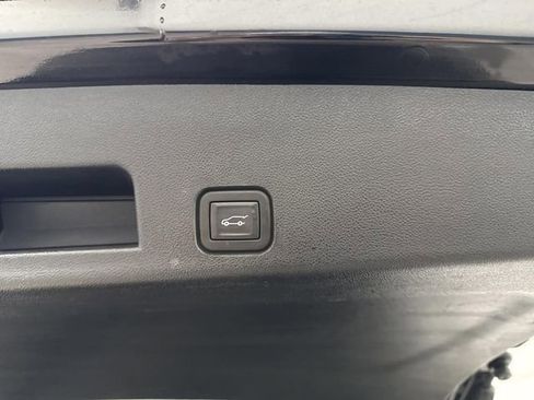 Used 2024 GMC Acadia Elevation w/ Trailering Package image 16