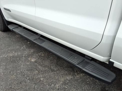 Used 2020 GMC Sierra 1500 Elevation w/ Elevation Value Package image 6