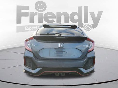 Used 2018 Honda Civic Sport Touring image 4