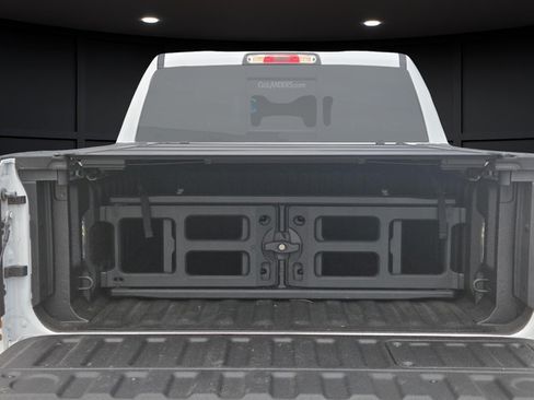 Used 2026 RAM 1500 Laramie AWD/4WD image 7