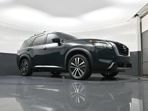 Used 2024 Nissan Pathfinder Platinum w/ Cargo Package FWD image 20