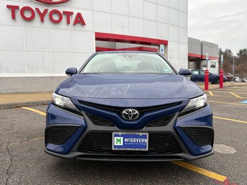 Used 2024 Toyota Camry SE image 12
