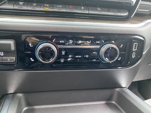 Used 2025 Chevrolet Silverado 2500 LT w/ Trail Boss Package image 31