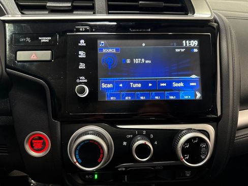 Used 2020 Honda Fit EX image 18