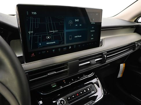 New 2026 Lincoln Corsair Premiere image 26