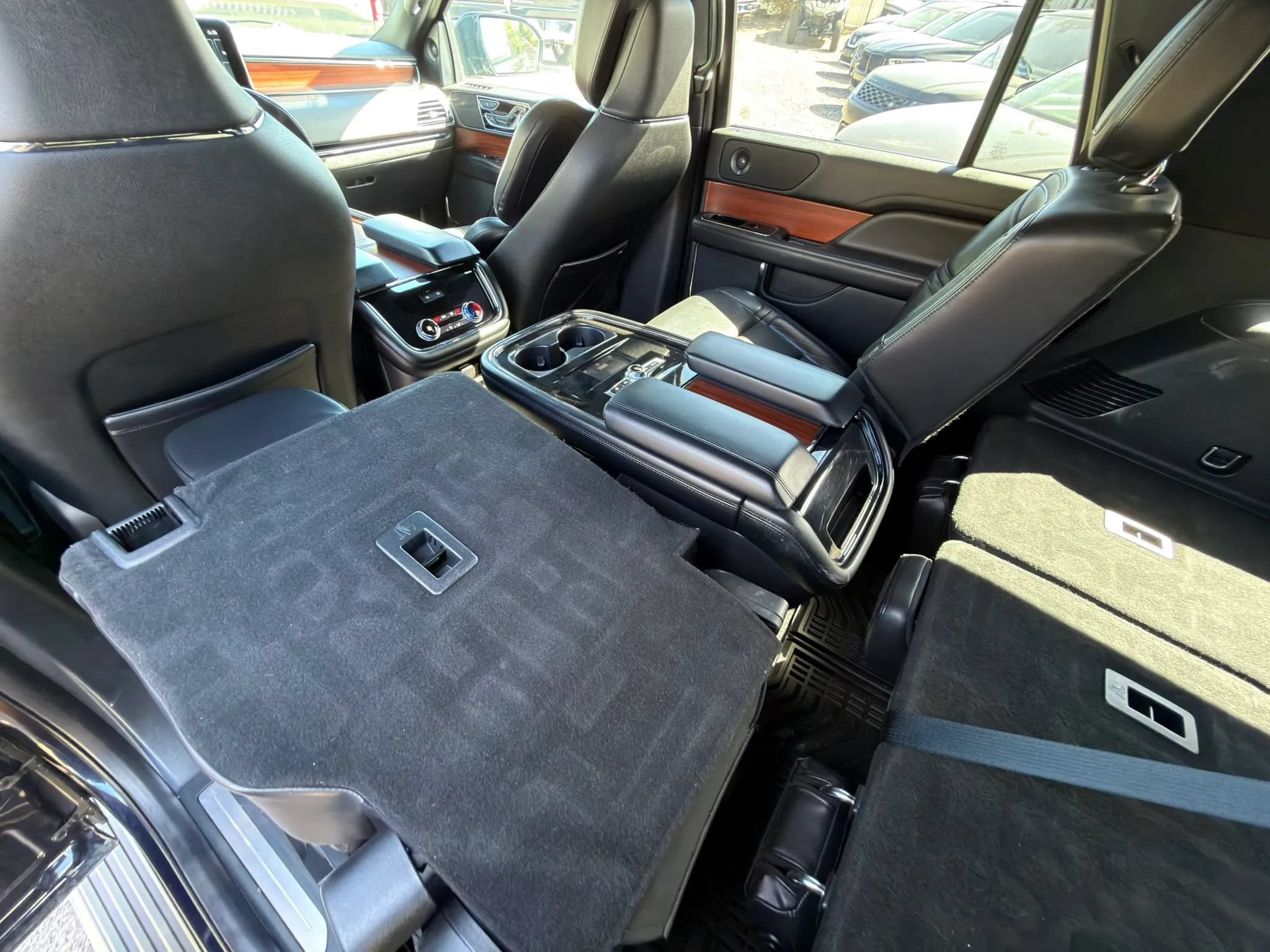 Used 2021 Lincoln Navigator L Reserve AWD/4WD image 34