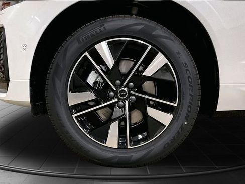 New 2026 Volvo XC60 B5 Plus w/ Protection Package Premier image 16