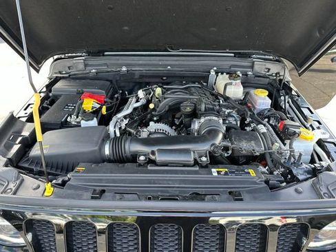 Used 2022 Jeep Wrangler Sport AWD/4WD image 26