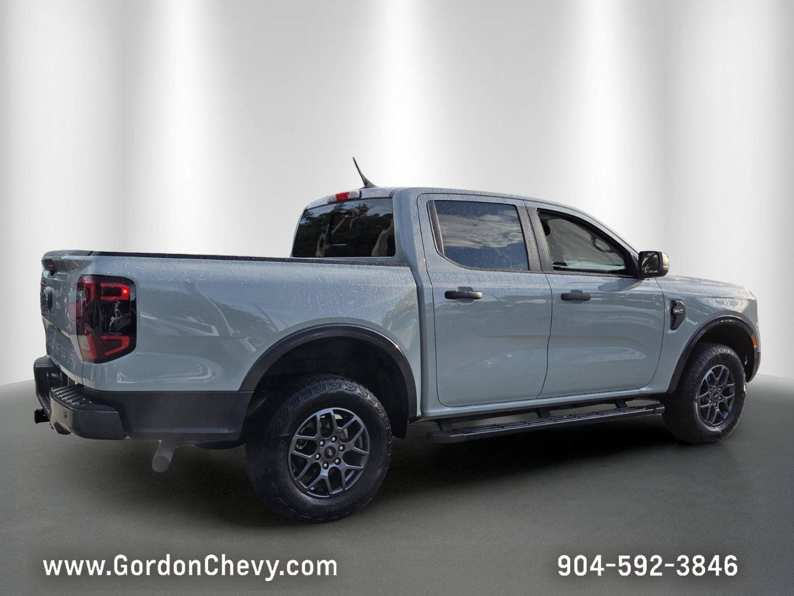 Used 2024 Ford Ranger XLT w/ Trailer Tow Package RWD image 6
