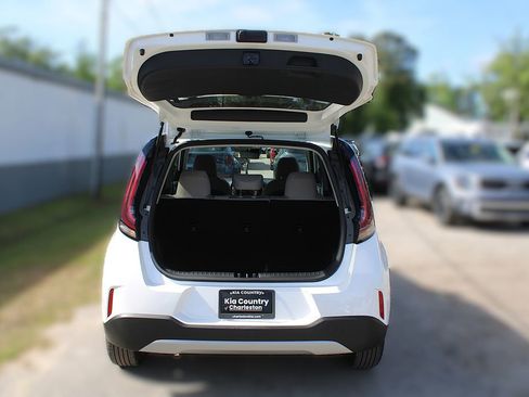 New 2025 Kia Soul LX image 9