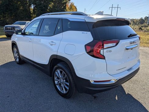 Used 2023 GMC Terrain SLT image 6