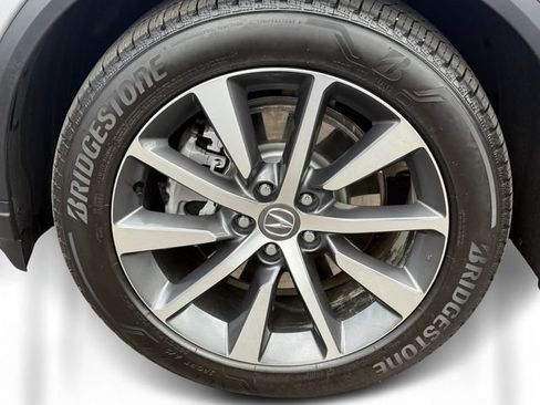 Used 2025 Acura MDX SH-AWD w/ Technology Package image 9