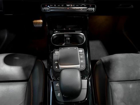 Used 2022 Mercedes-Benz CLA 35 AMG 4MATIC image 26